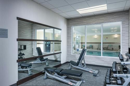 Gimnasio o instalaciones de fitness de Courtyard by Marriott Boston Littleton