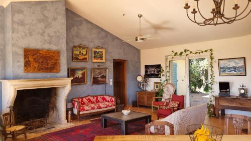 CASA 'LLU PILOTA - Grand appartement dans villa plein sud vue mer - Large apartment in a south-facing villa with sea view