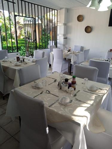 Restoran atau tempat lain untuk makan di Kaps Villa and Lodge