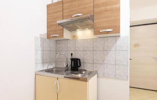1 Bedroom Lovely Apartment In Split