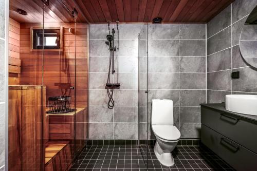 Bilik mandi di Riekko Lodge