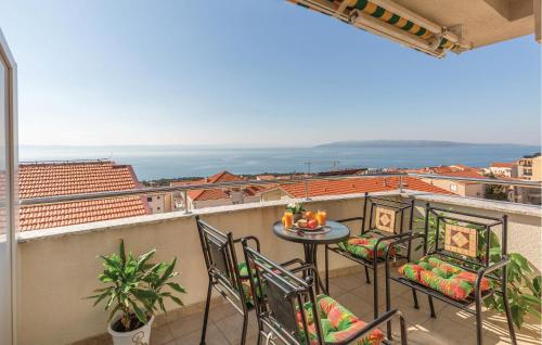 1 Bedroom Beautiful Apartment In Makarska