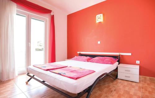 Amazing Apartment In Makarska With Wifi