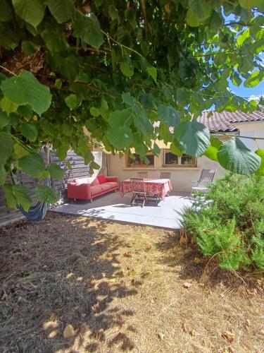 Photo de la galerie de l'établissement Maison en Provence - 2 à 4 personnes, à Dieulefit