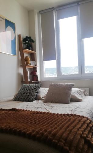 Photo de la galerie de l'établissement Hypercentre - Vue magnifique - Lumineux, à Clermont-Ferrand