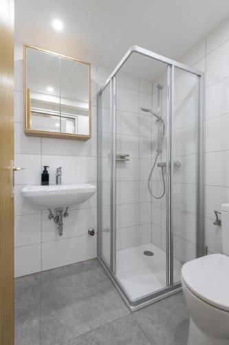 Ένα μπάνιο στο Easy City Apartments