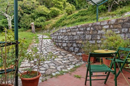 Taman di luar Agriturismo Monte Pu'