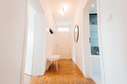 Ένα μπάνιο στο 3 BR - Familienfreundlich - Geräumig - Zentral - Parkplätze