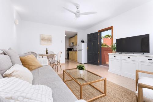 Home2Book Serene Stylish Stay in Corralejo Pool