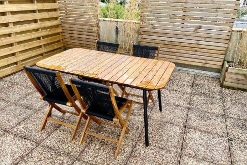 Φωτογραφία από το άλμπουμ του Beautiful T2 Tastefully Renovated Terrace - Madeleine σε Ανζέ
