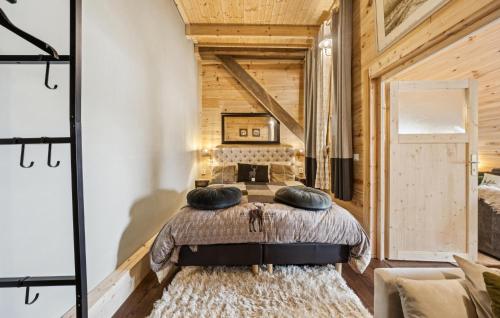 Ένα ή περισσότερα κρεβάτια σε δωμάτιο στο Hunting Lodge