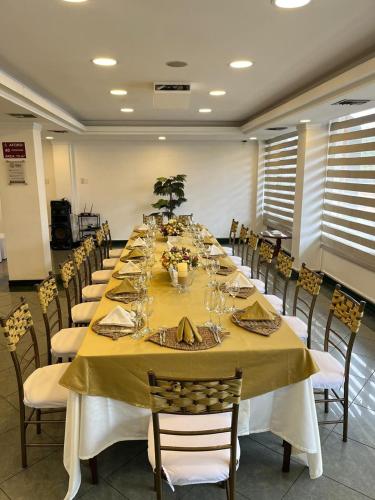 Εστιατόριο ή άλλο μέρος για φαγητό στο Hotel Republica