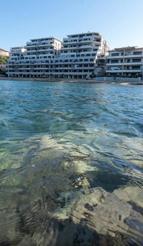 propriano pieds dans l eau