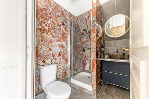 Luxury and comfort on Champs-Élysées