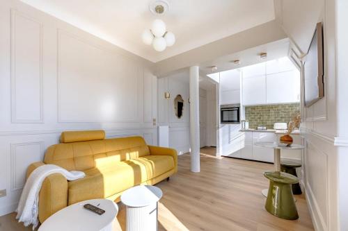 Luxury and comfort on Champs-Élysées