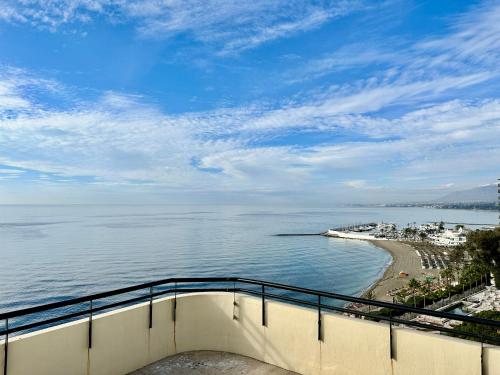 MarbelCenter Promenade Marbella - EaW Homes
