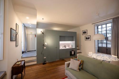 Loft Moderno a 500m da Loreto M1 M2