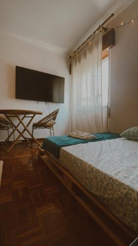 Peaceful Boho Room in Costa da Caparica