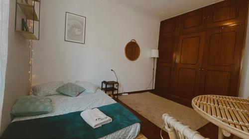 Peaceful Boho Room in Costa da Caparica