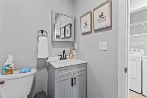 Φωτογραφία από το άλμπουμ του Convenient Apt Close to Downtown σε Winooski
