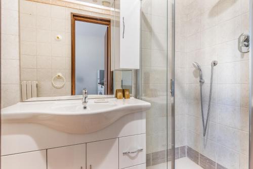 Milano Navigli Via Pavia 4 PAX -WIFI