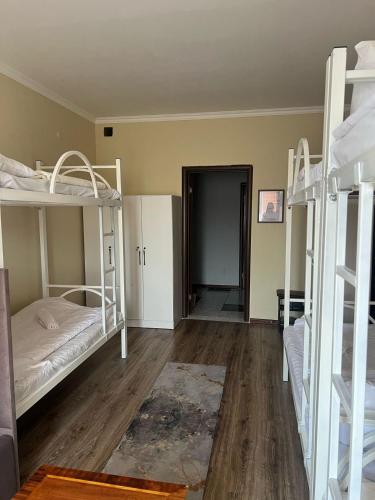 Postel nebo postele na pokoji v ubytování Гостиничный комплекс Ай