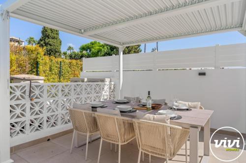 ViVi Homes - Montesol - Terrace - jacuzzi - sea view