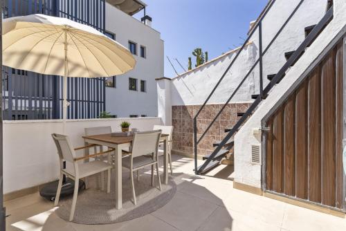ViVi Homes - Montesol - Terrace - jacuzzi - sea view
