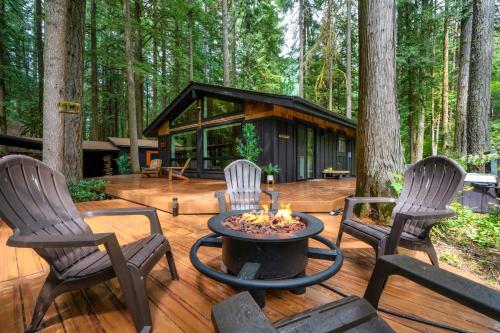 Fotografie z fotogalerie ubytování Forest Cabin Retreat - Dog Friendly - Hot Tub v destinaci Rhododendron