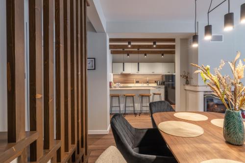 3 Спални - Електрическо Подово Отопление - Бърз WiFi - Веранда - В Гората - Warm Forest Nest Pamporovo