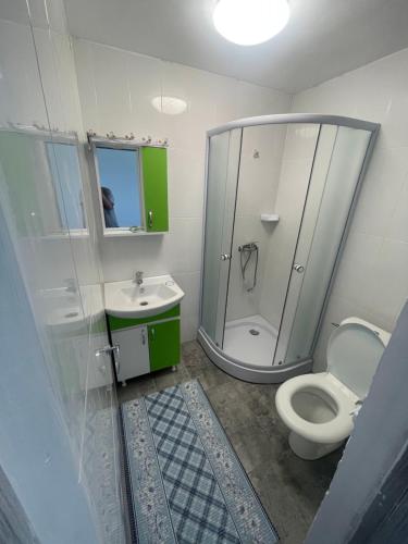 Phòng tắm tại La Casuta Marginea