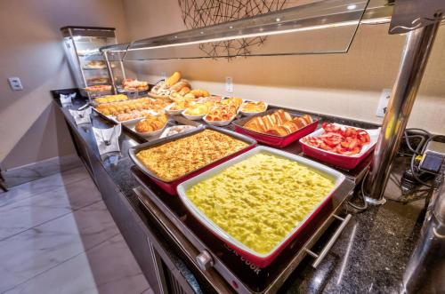 Jídlo v hotelu nebo okolí