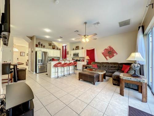 Private pool & spa villa w game room near Disney photo 16