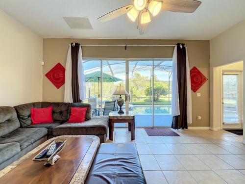Private pool & spa villa w game room near Disney photo 13