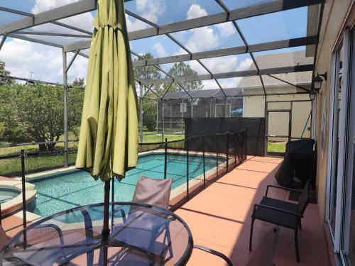 Private pool & spa villa w game room near Disney photo 58