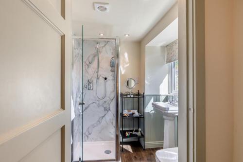 Vannituba majutusasutuses Sunrise Cottage