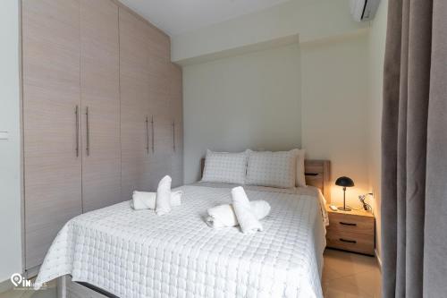 Rubies - Premium And Comfy Stay in Egaleo-Athens