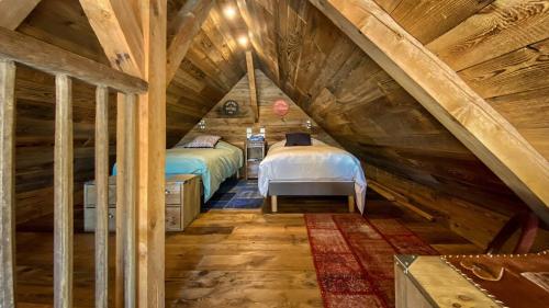 Ένα ή περισσότερα κρεβάτια σε δωμάτιο στο Chalet l'Anorak Super Besse