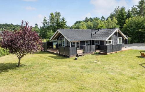Gorgeous Home In Ebeltoft With Sauna