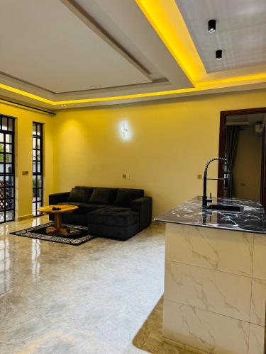 Dapur atau dapur kecil di Belyn Private Villa