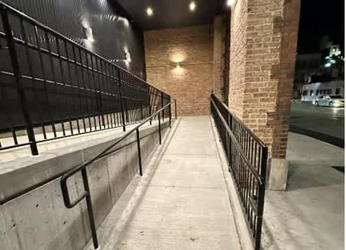 Gambar di galeri bagi River North Rooftop With In and Out Parking 5 di Chicago