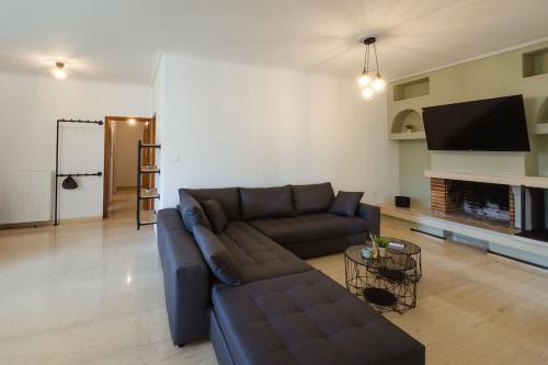 The Hidden Muse 3BD Free Parking