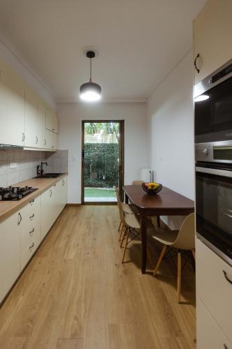 The Hidden Muse 3BD Free Parking