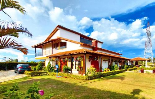 Το κτήριο όπου στεγάζεται  η βίλα