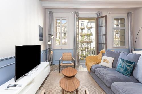 Classic apartment with terrace