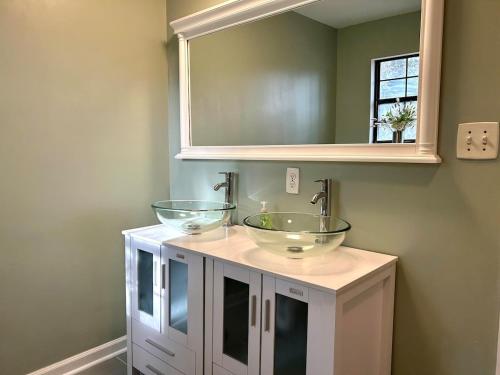 Gambar di galeri bagi Cozy 3-BR Home-Peaceful Vibes-Centrally Located di Martinez