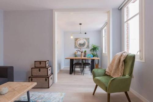 2 Bdr Penthouse In Grcia
