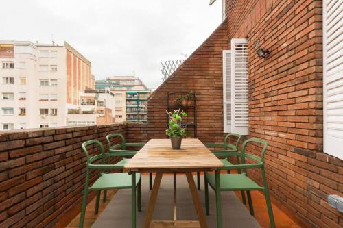 2 Bdr Penthouse In Grcia