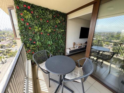 Μπαλκόνι ή βεράντα στο Exclusive Apartment and Best View in Luxury Building