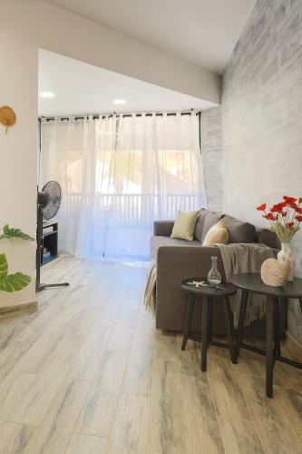 Prostor za sedenje u objektu Ocean Front Escape